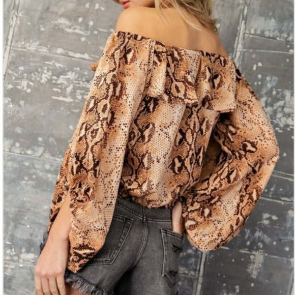 Top - Picture 3 of 3